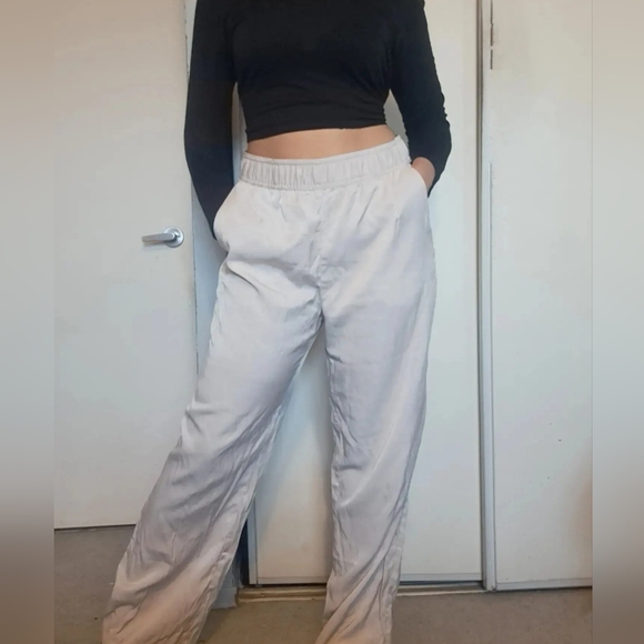 Beige  H&M Pants - Picture 1 of 1